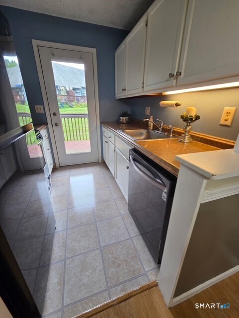 1 Abbott Road, Unit 152 Ellington, CT 06029 - Photo 2 of 6 Gallery Image 2