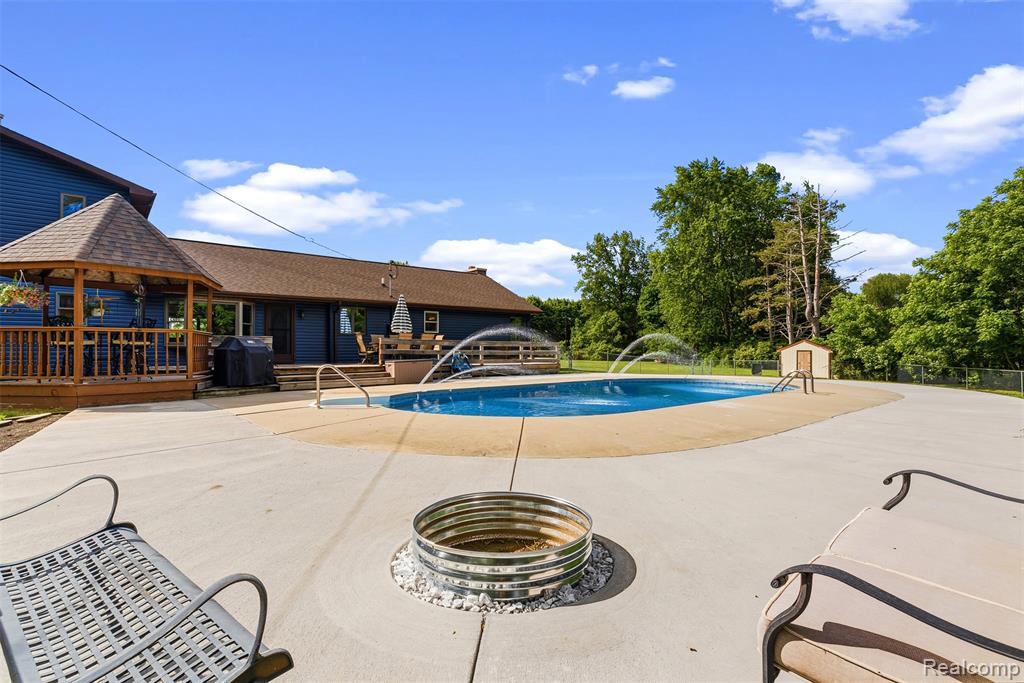 6699 Lansing Road Durand, MI 48429 - Photo 44 of 53