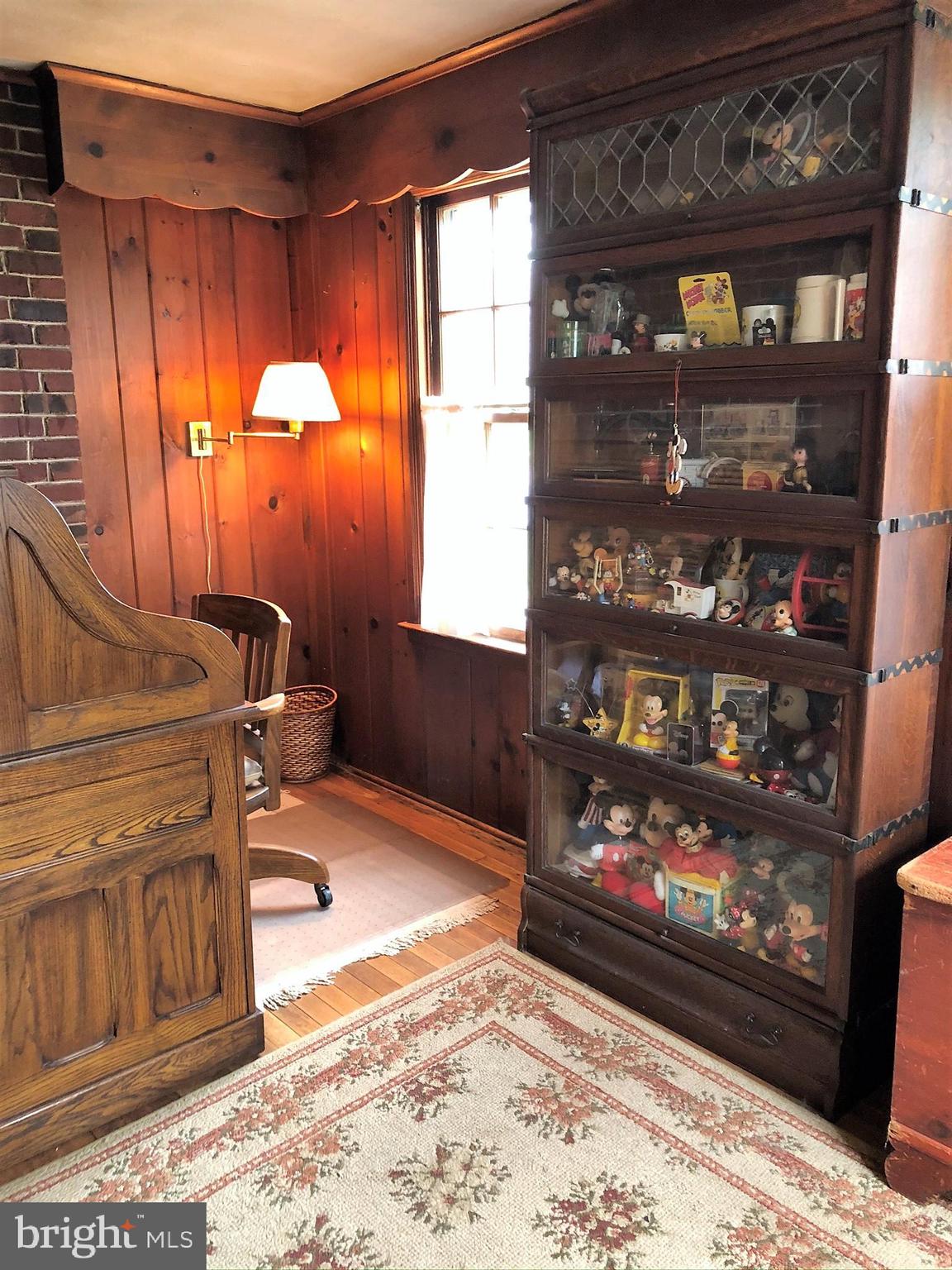 802 Old Wyomissing Road Reading, PA 19611 - Photo 14 of 60 Den