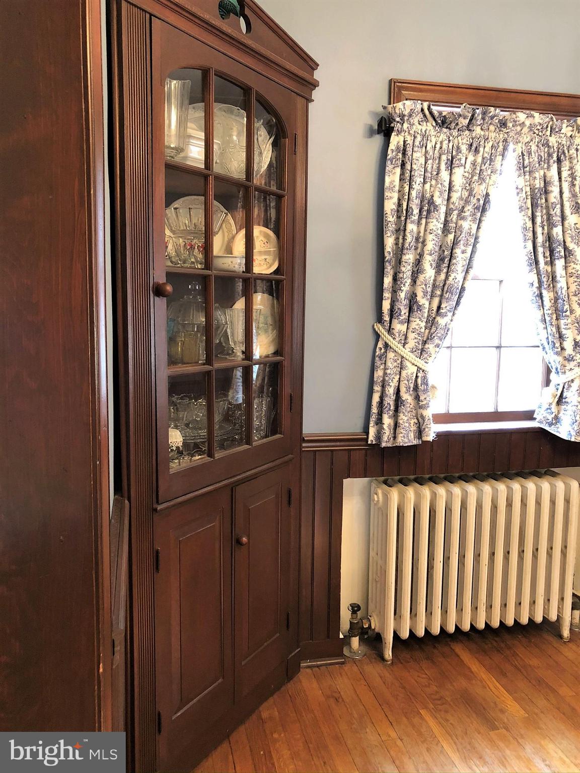 802 Old Wyomissing Road Reading, PA 19611 - Photo 20 of 60 Beautiful Built-In