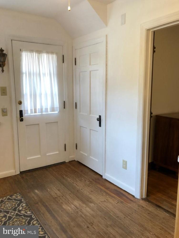 802 Old Wyomissing Road Reading, PA 19611 - Photo 26 of 60 Kitchen Exit to Side