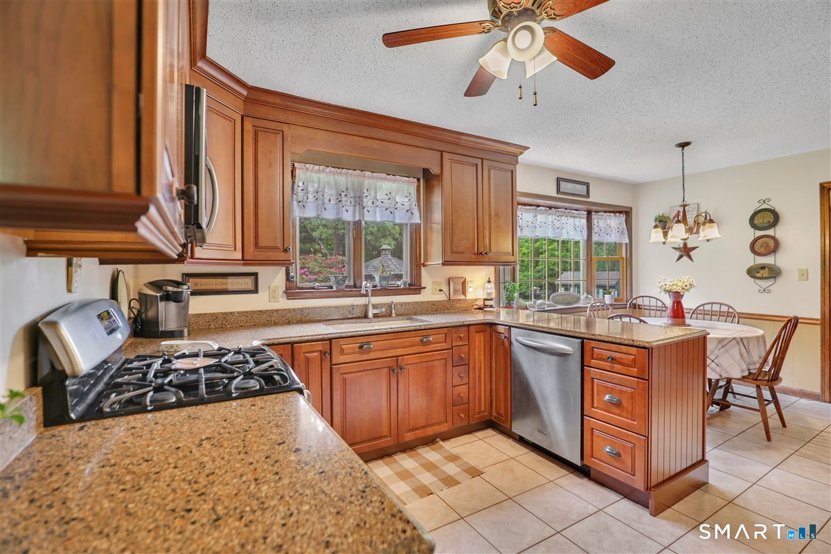 50 Isleib Road Marlborough, CT 06447 - Photo 7 of 36