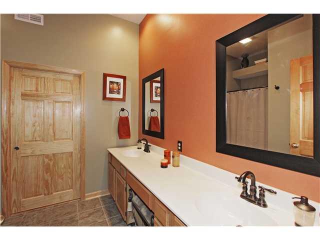 10699 Thistle Ridge Fishers, IN 46038 - Photo 11 of 21 Gallery Image 11