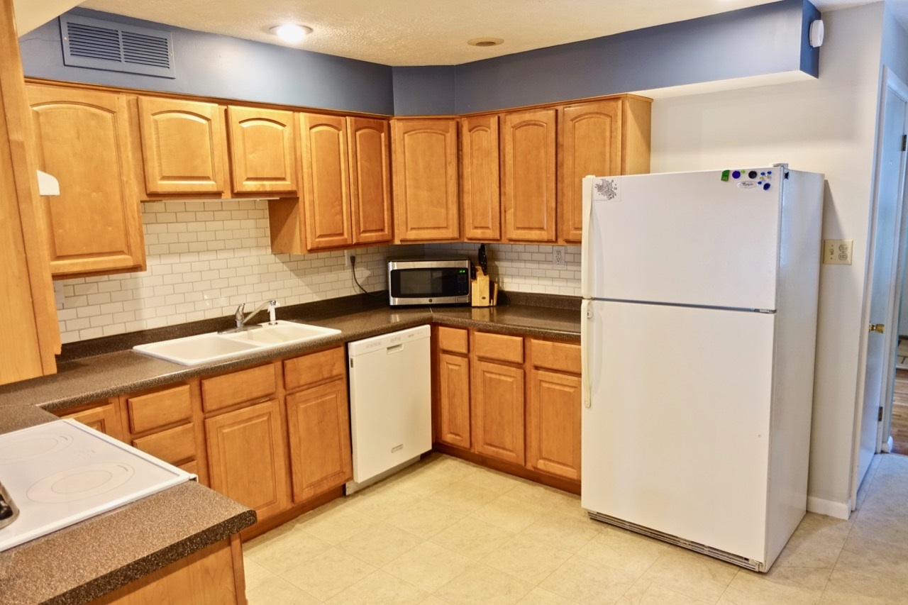3113 West Devon Road Muncie, IN 47304 - Photo 14 of 35