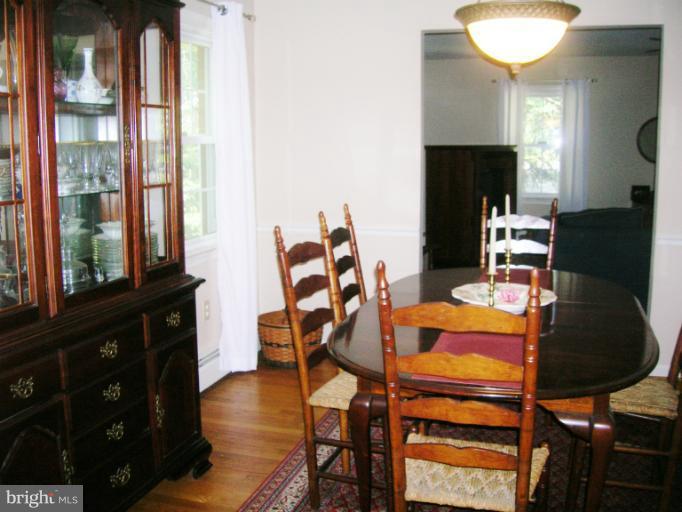 9444 Emory Grove Road Gaithersburg, MD 20877 - Photo 16 of 30 Dining Room