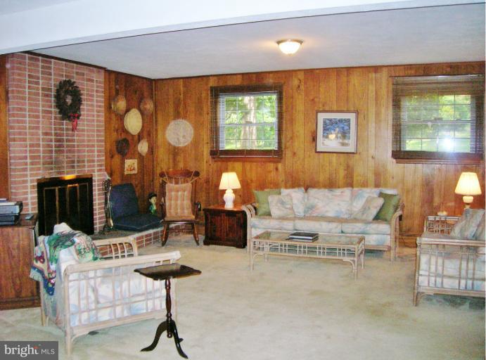 9444 Emory Grove Road Gaithersburg, MD 20877 - Photo 25 of 30 Interior (General)