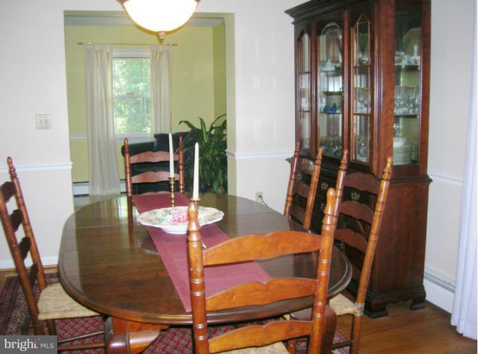 9444 Emory Grove Road Gaithersburg, MD 20877 - Photo 6 of 30 Dining Room1