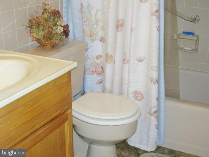 9444 Emory Grove Road Gaithersburg, MD 20877 - Photo 10 of 30 Bath