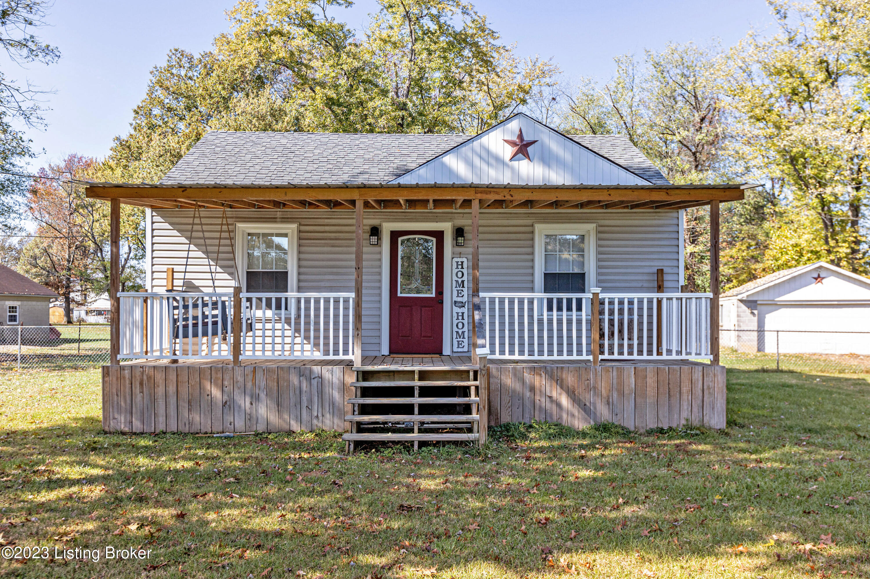 13522 Old Distillery Road Louisville, KY 40272 - Photo 1 of 18 001