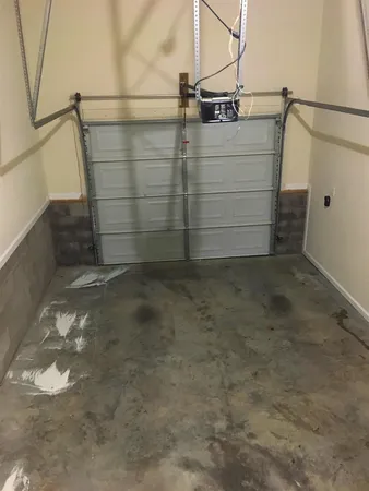 a view of a garage
