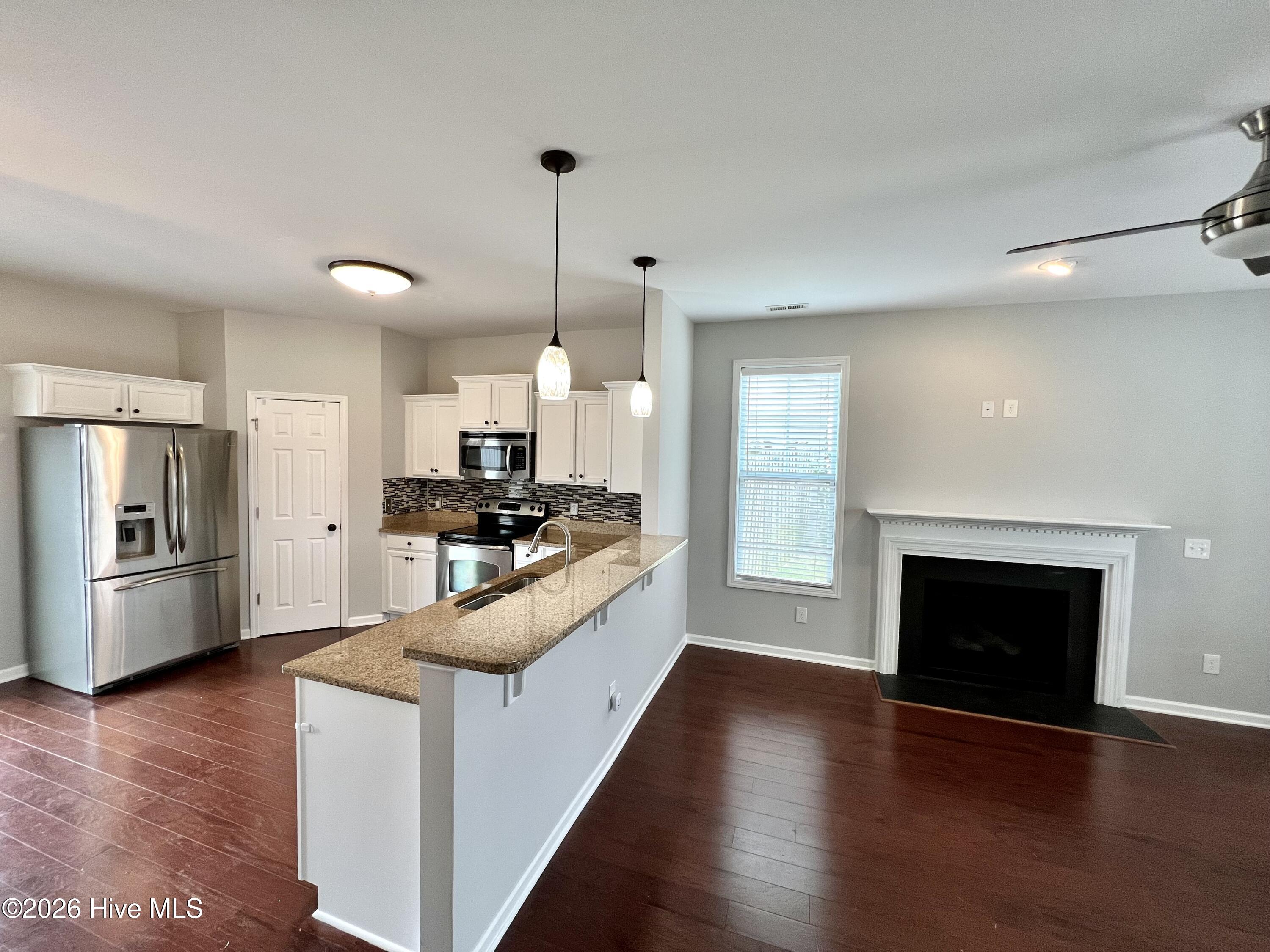 438 Riviera Drive Wilmington, NC 28411 - Photo 20 of 26 20 stair view