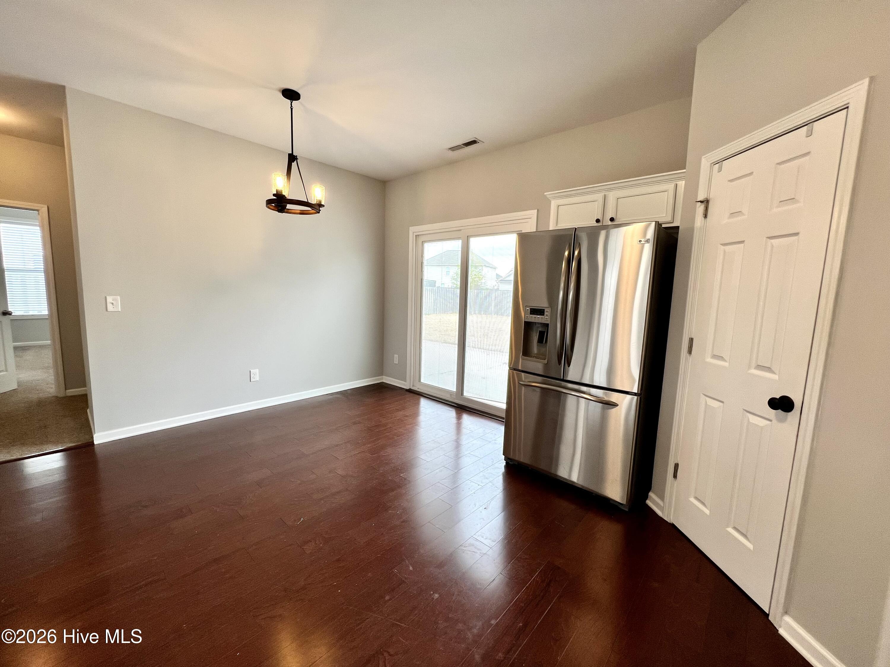 438 Riviera Drive Wilmington, NC 28411 - Photo 5 of 26 5 Kitchen