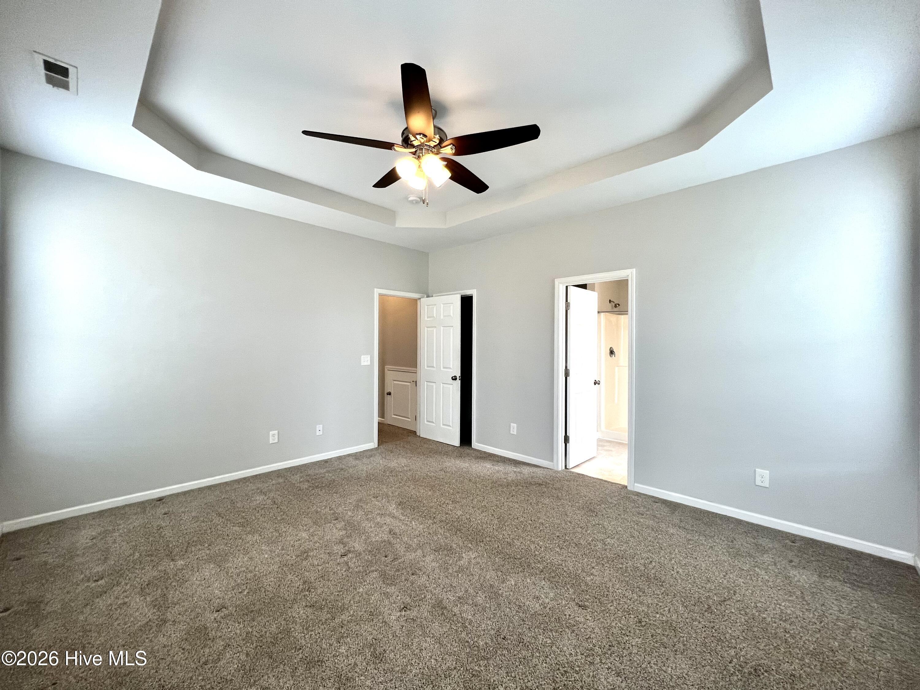 438 Riviera Drive Wilmington, NC 28411 - Photo 9 of 26 9 primary