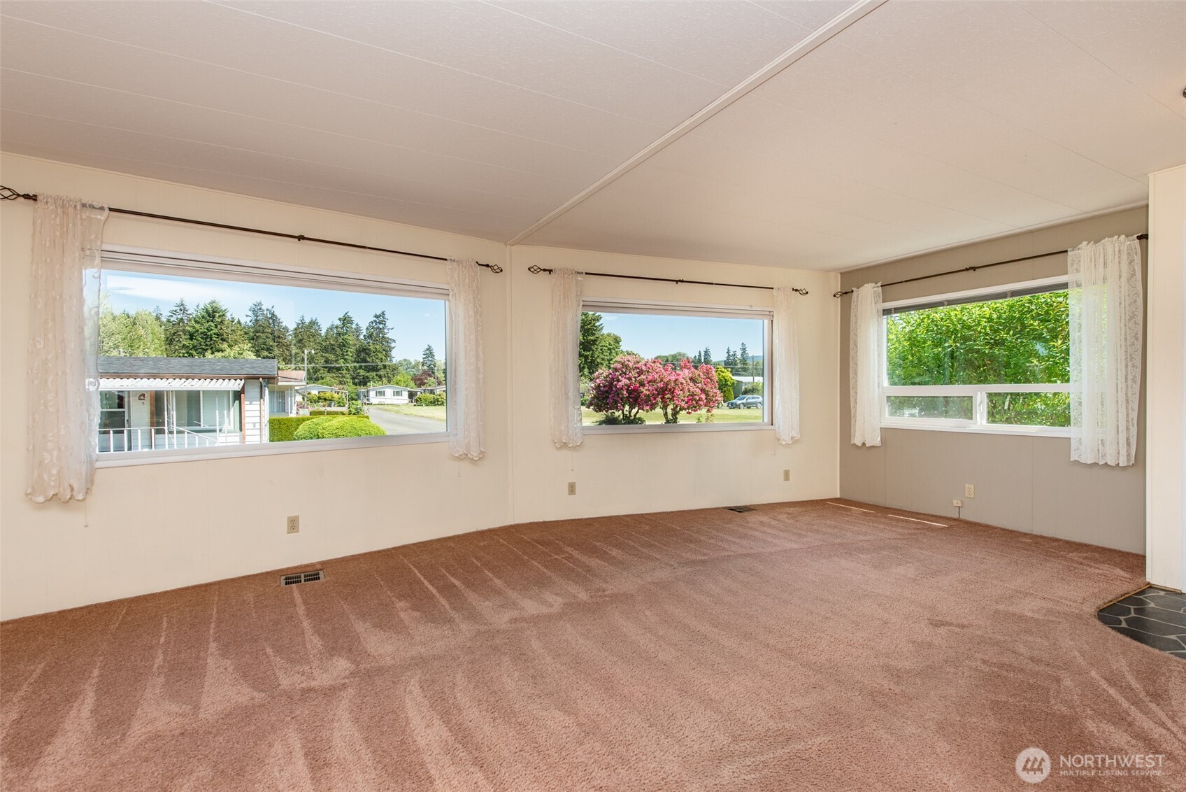 400 Gupster Road, Unit 2 Sequim, WA 98382 - Photo 5 of 29 Gallery Image 5