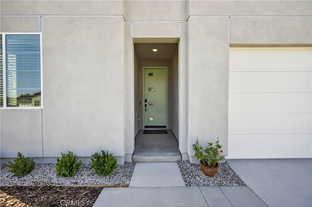 35164 Bergamot Cove Fallbrook, CA 92028 - Photo 2 of 40