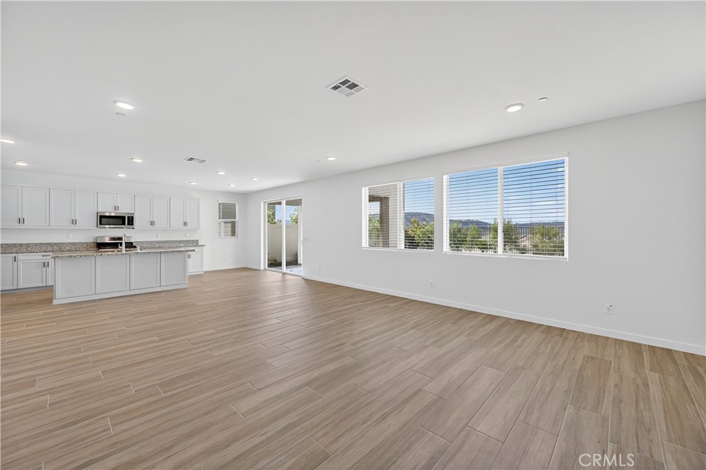 35164 Bergamot Cove Fallbrook, CA 92028 - Photo 8 of 40