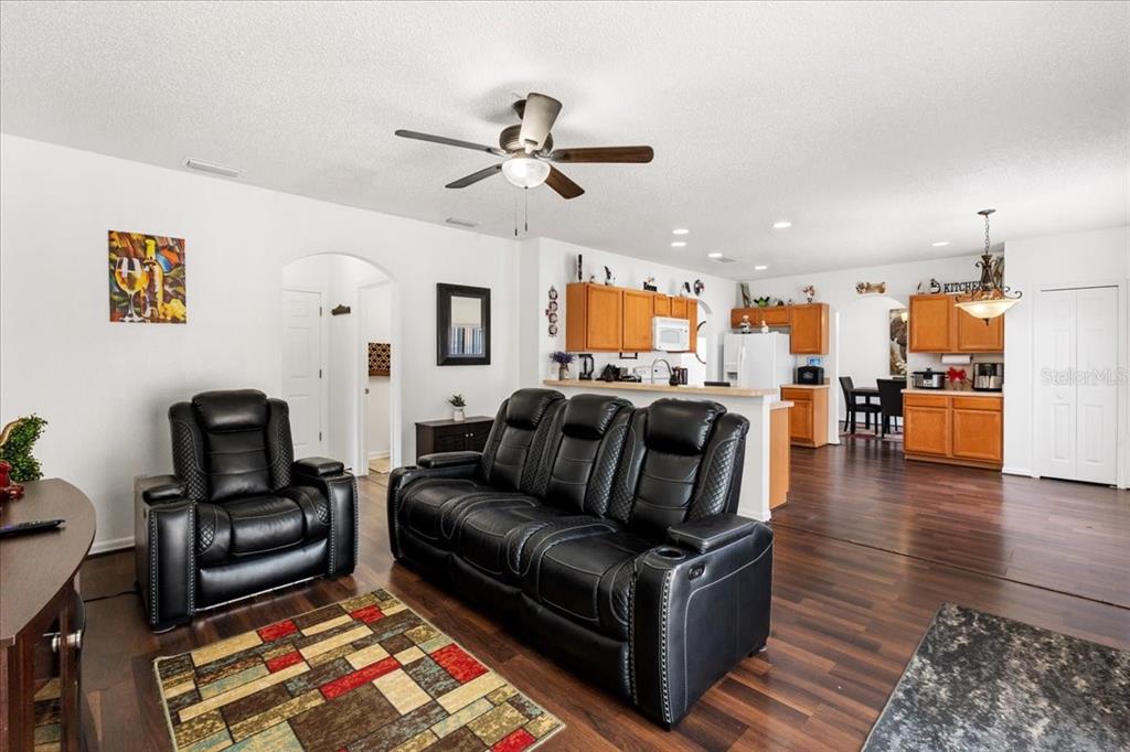 2074 Rio Grande Canyon Loop Kissimmee, FL 34759 - Photo 18 of 52