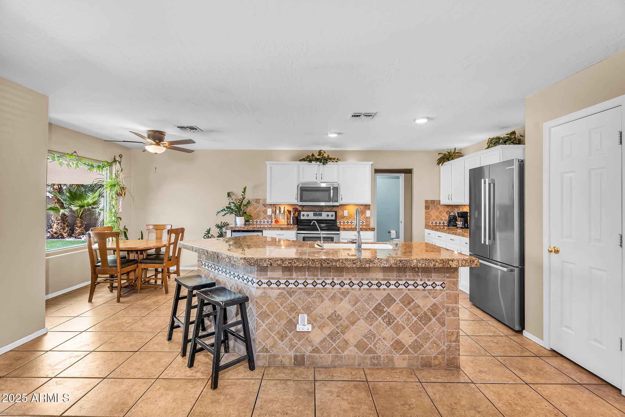 3786 South Chaparral Road Apache Junction, AZ 85119 - Photo 16 of 78 Kitchen