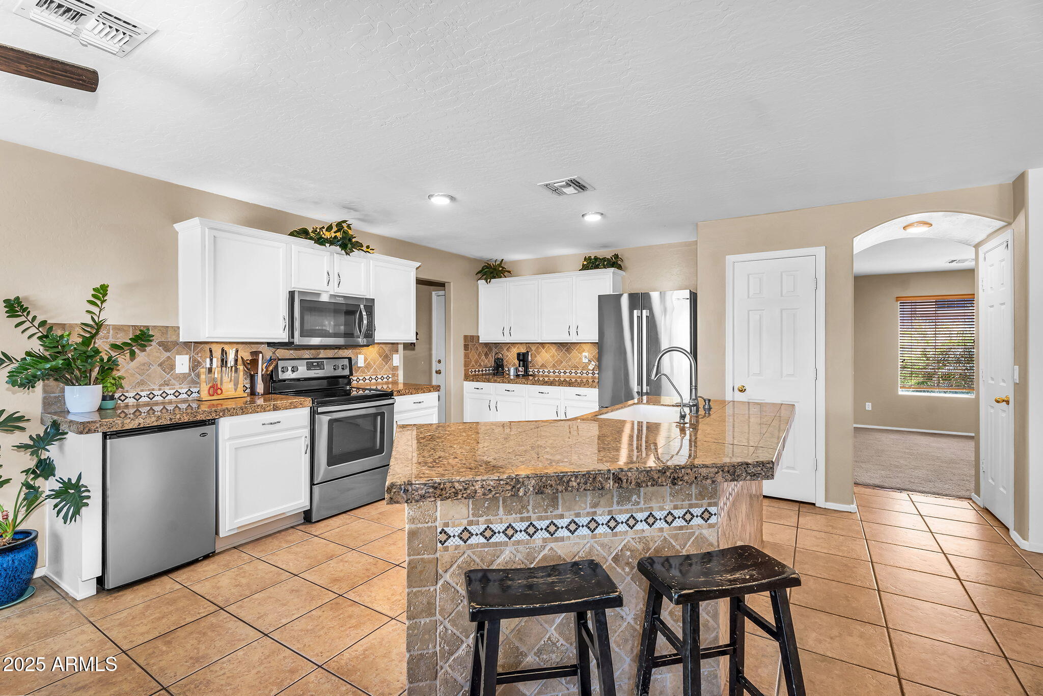 3786 South Chaparral Road Apache Junction, AZ 85119 - Photo 17 of 78 Kitchen