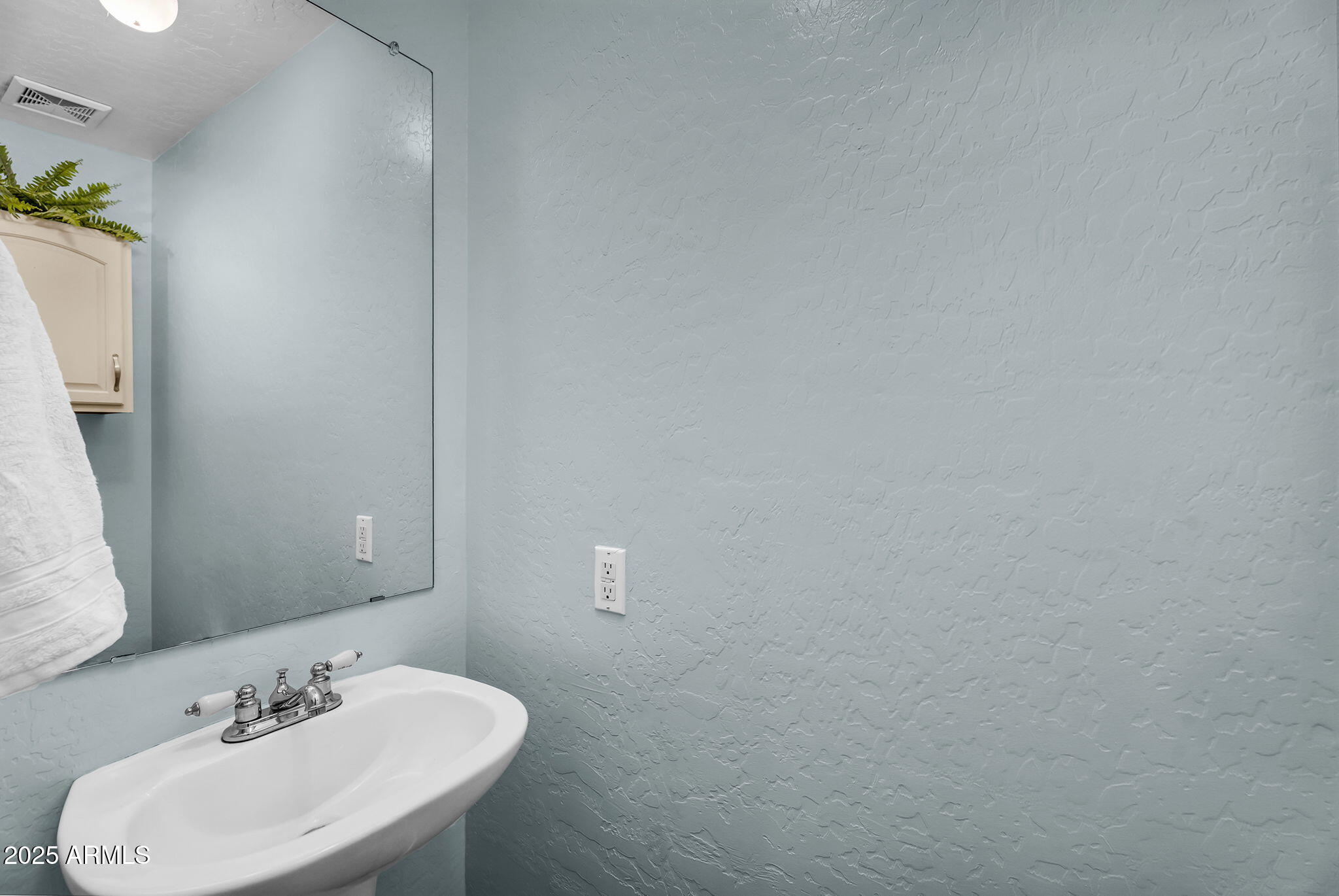 3786 South Chaparral Road Apache Junction, AZ 85119 - Photo 39 of 78 Downstairs half bath