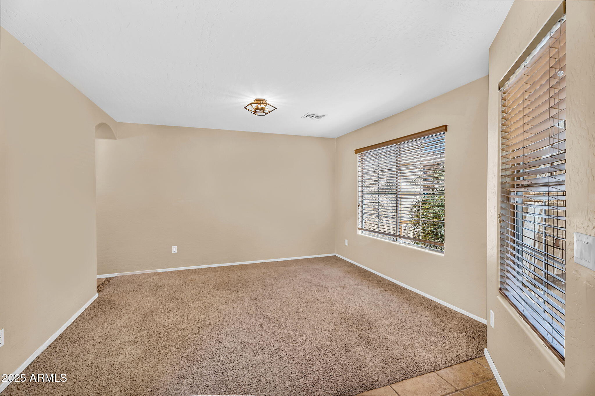 3786 South Chaparral Road Apache Junction, AZ 85119 - Photo 7 of 78 Front living room