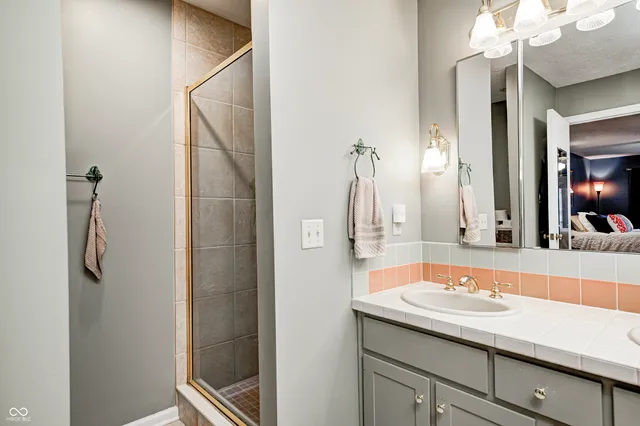 $425,000 | 3305 Bay Point Drive, Indianapolis, IN 46240