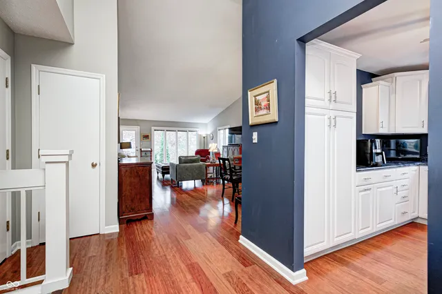 $425,000 | 3305 Bay Point Drive, Indianapolis, IN 46240