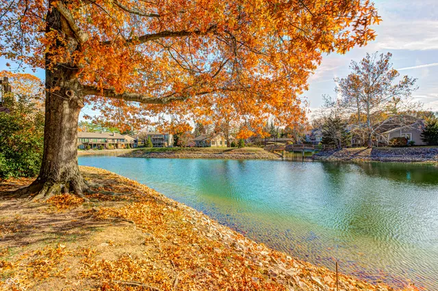 $425,000 | 3305 Bay Point Drive, Indianapolis, IN 46240