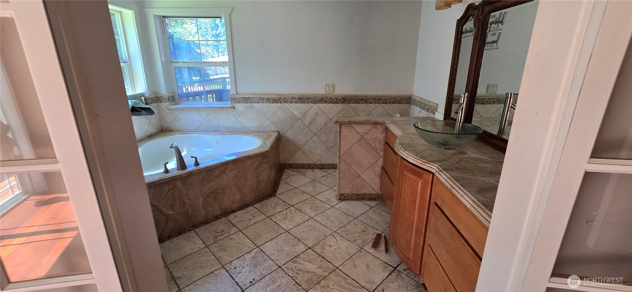 13415 Meadow Road Everett, WA 98208 - Photo 15 of 23