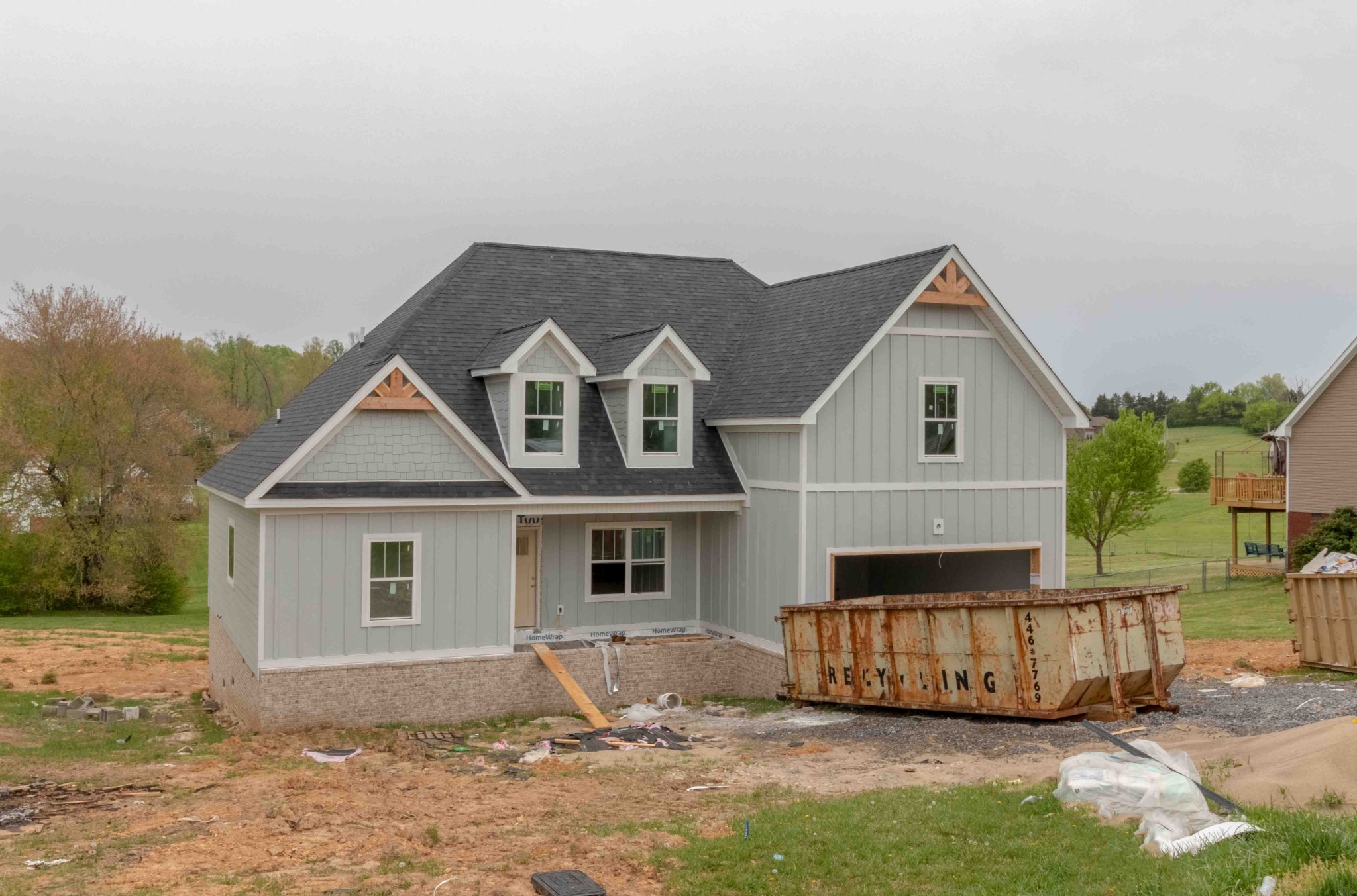 1416 Hickory Point Road Clarksville, TN 37043 - Photo 5 of 18 a front view of a house with a yard