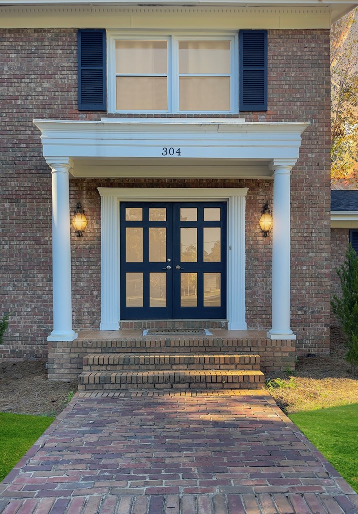 304 Hunting Road Greenwood, SC 29646 - Photo 2 of 35 Gallery Image 2