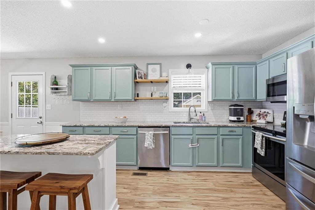 138 Roman Drive Dallas, GA 30157 - Photo 9 of 30