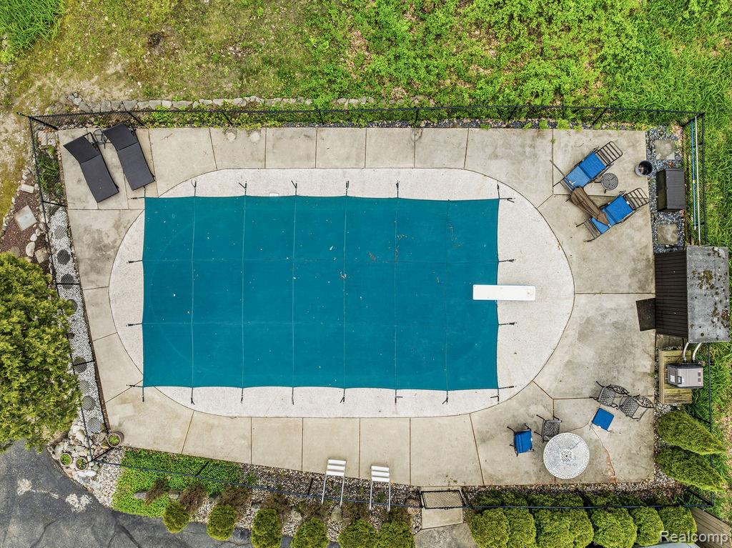11111 Hibner Road Hartland, MI 48353 - Photo 55 of 59 Aerial view of a pool area