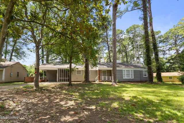 $144,900 | 329 Pine Ridge Road, Jackson, MS 39206
