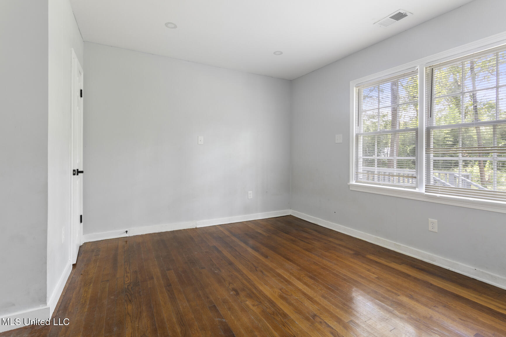 329 Pine Ridge Road Jackson, MS 39206 - Photo 13 of 19 329 Pine Ridge Rd-13