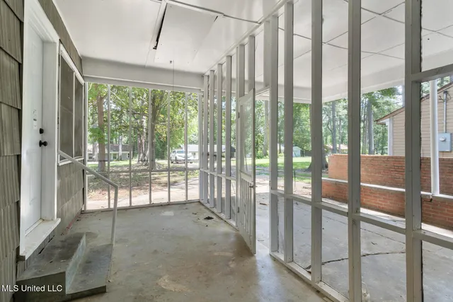 $144,900 | 329 Pine Ridge Road, Jackson, MS 39206