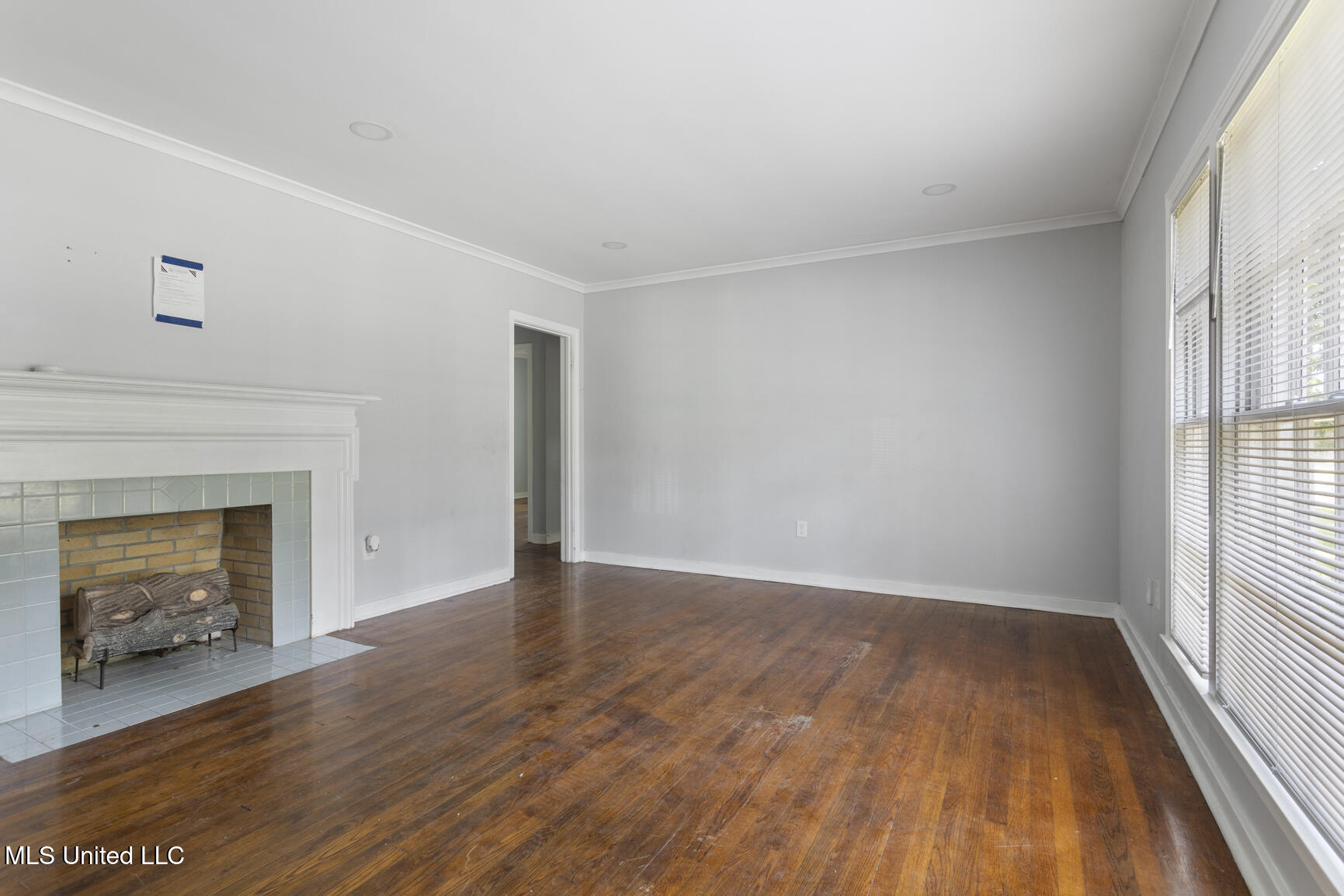 329 Pine Ridge Road Jackson, MS 39206 - Photo 3 of 19 329 Pine Ridge Rd-3