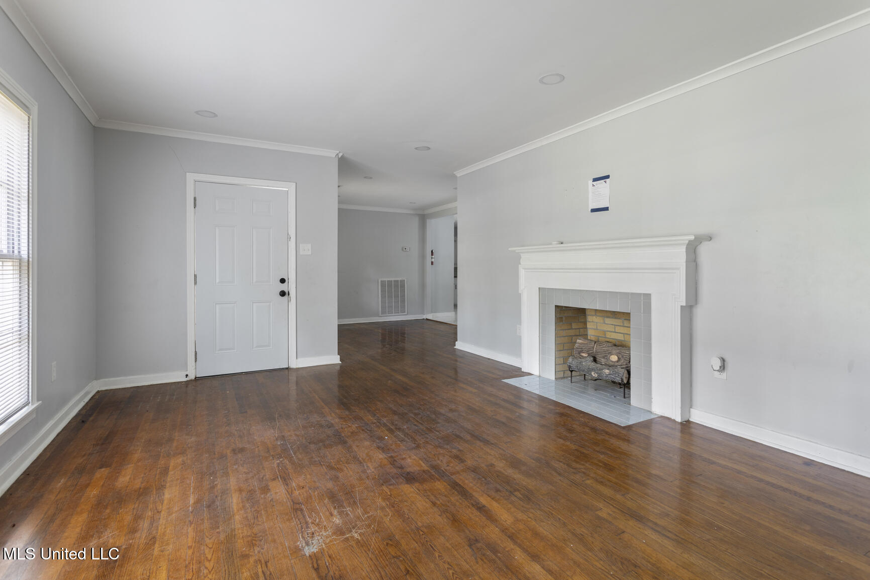 329 Pine Ridge Road Jackson, MS 39206 - Photo 4 of 19 329 Pine Ridge Rd-4