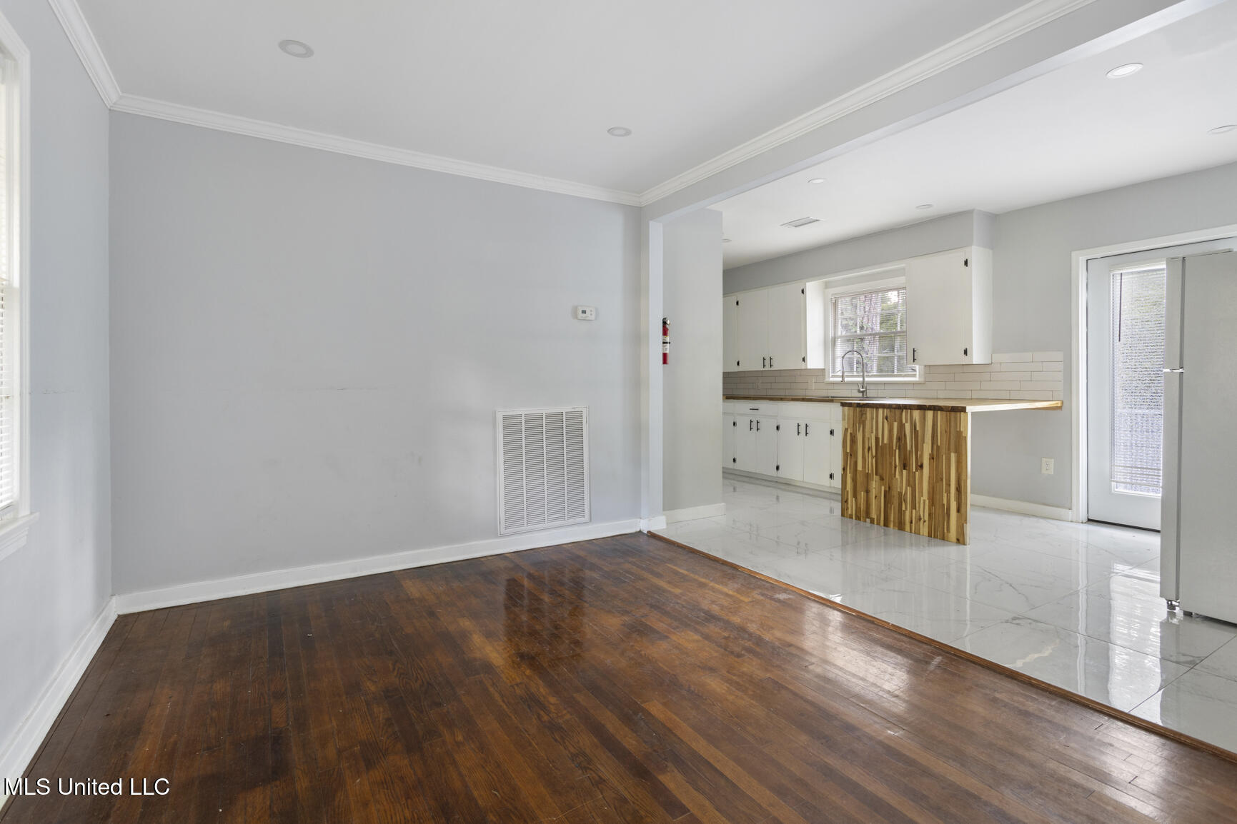 329 Pine Ridge Road Jackson, MS 39206 - Photo 5 of 19 329 Pine Ridge Rd-5