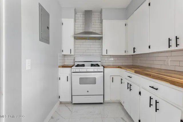 $144,900 | 329 Pine Ridge Road, Jackson, MS 39206