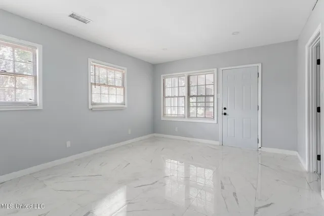 $144,900 | 329 Pine Ridge Road, Jackson, MS 39206