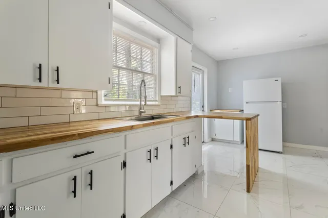 $144,900 | 329 Pine Ridge Road, Jackson, MS 39206