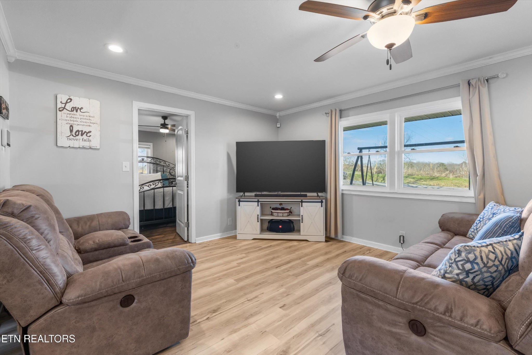 229 Sunnyside Road Sweetwater, TN 37874 - Photo 8 of 40 Gallery Image 8