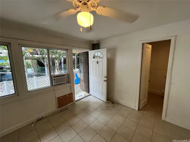 $1,200 | 421 Lewers Street, Unit D, Honolulu, HI 96815