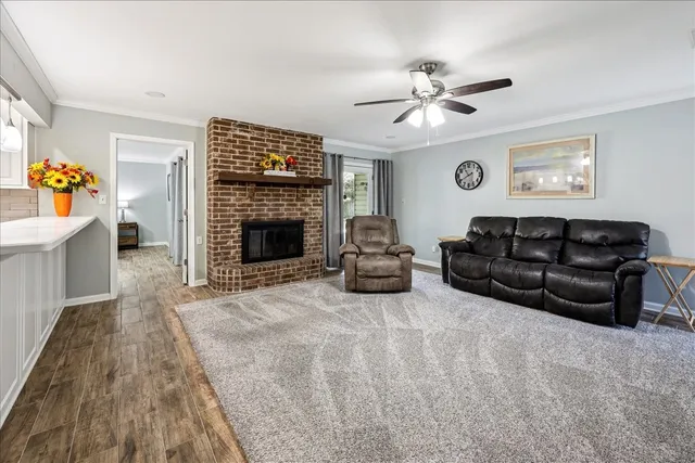 $214,900 | 4220 Briarhill Avenue, Orange, TX 77632