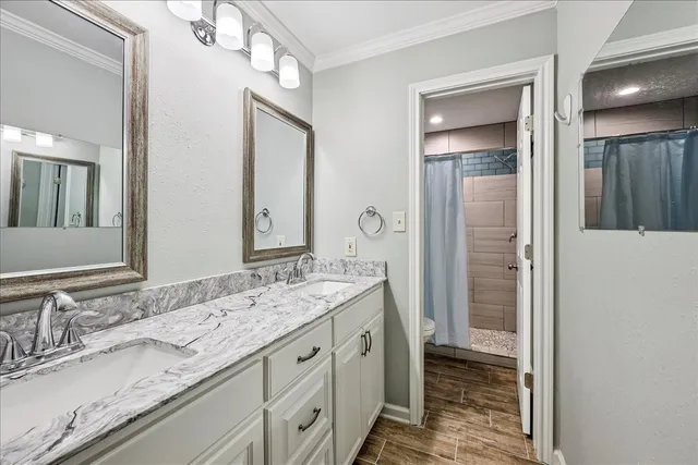 $214,900 | 4220 Briarhill Avenue, Orange, TX 77632