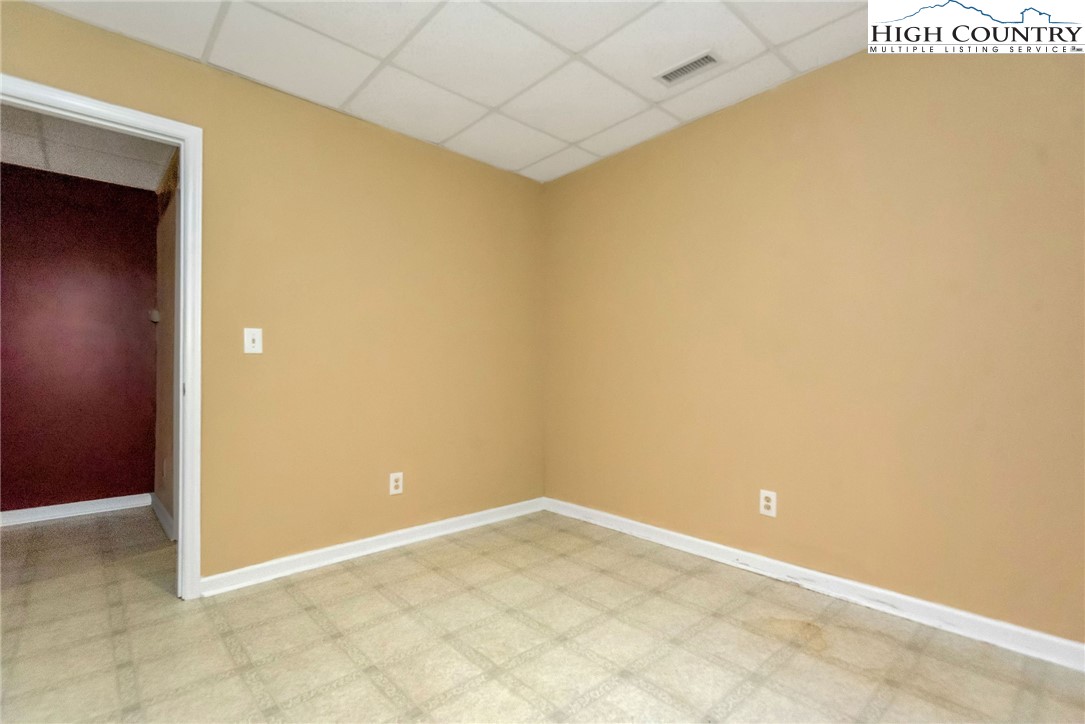 453 South River Hills Road Lansing, NC 28643 - Photo 39 of 48