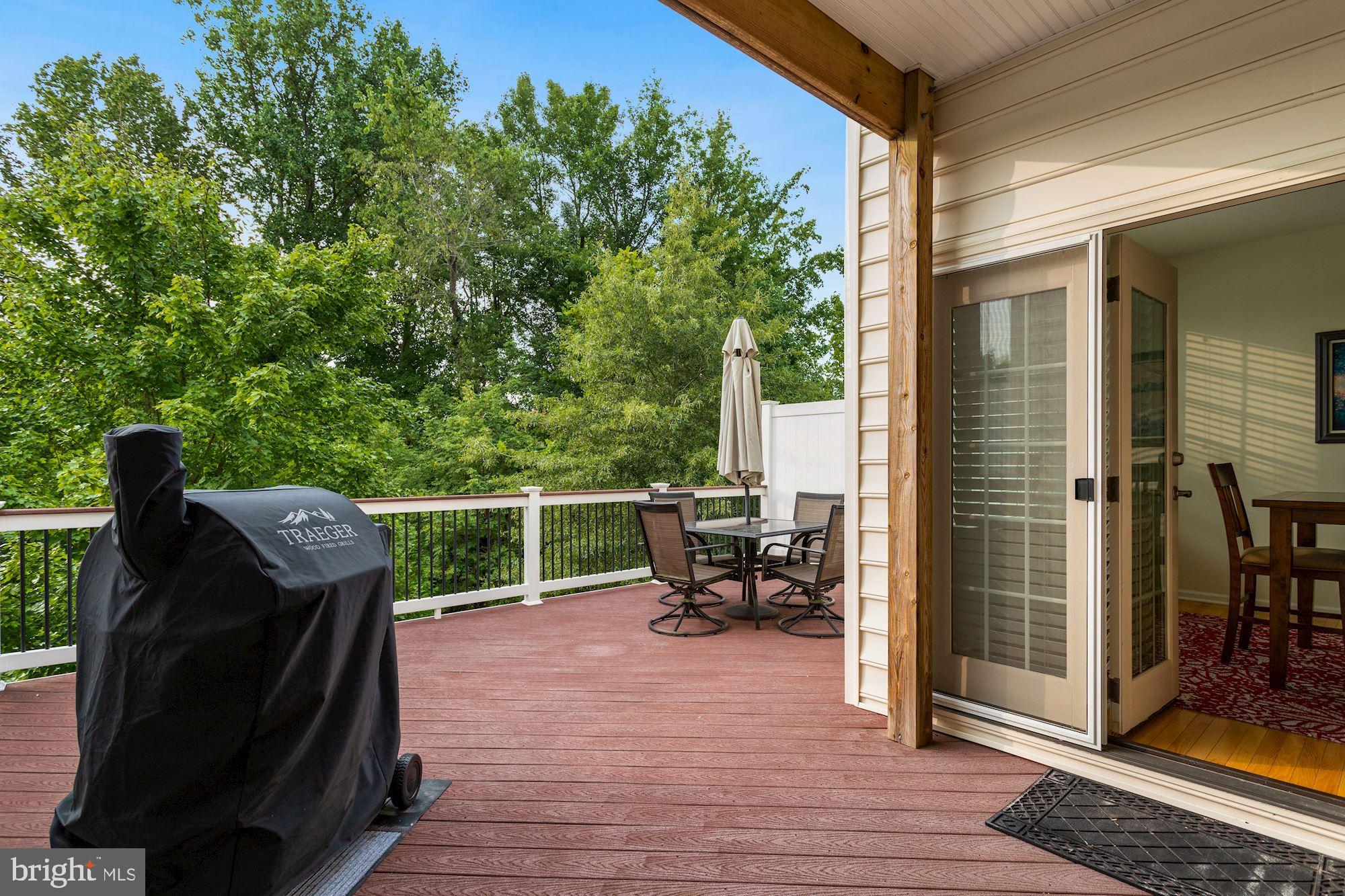 4049 Ranch Road Upper Marlboro, MD 20772 - Photo 13 of 43 Deck off the kitchen level