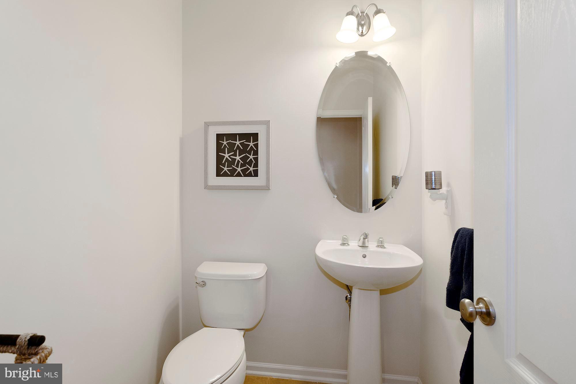 4049 Ranch Road Upper Marlboro, MD 20772 - Photo 18 of 43 Powder Room