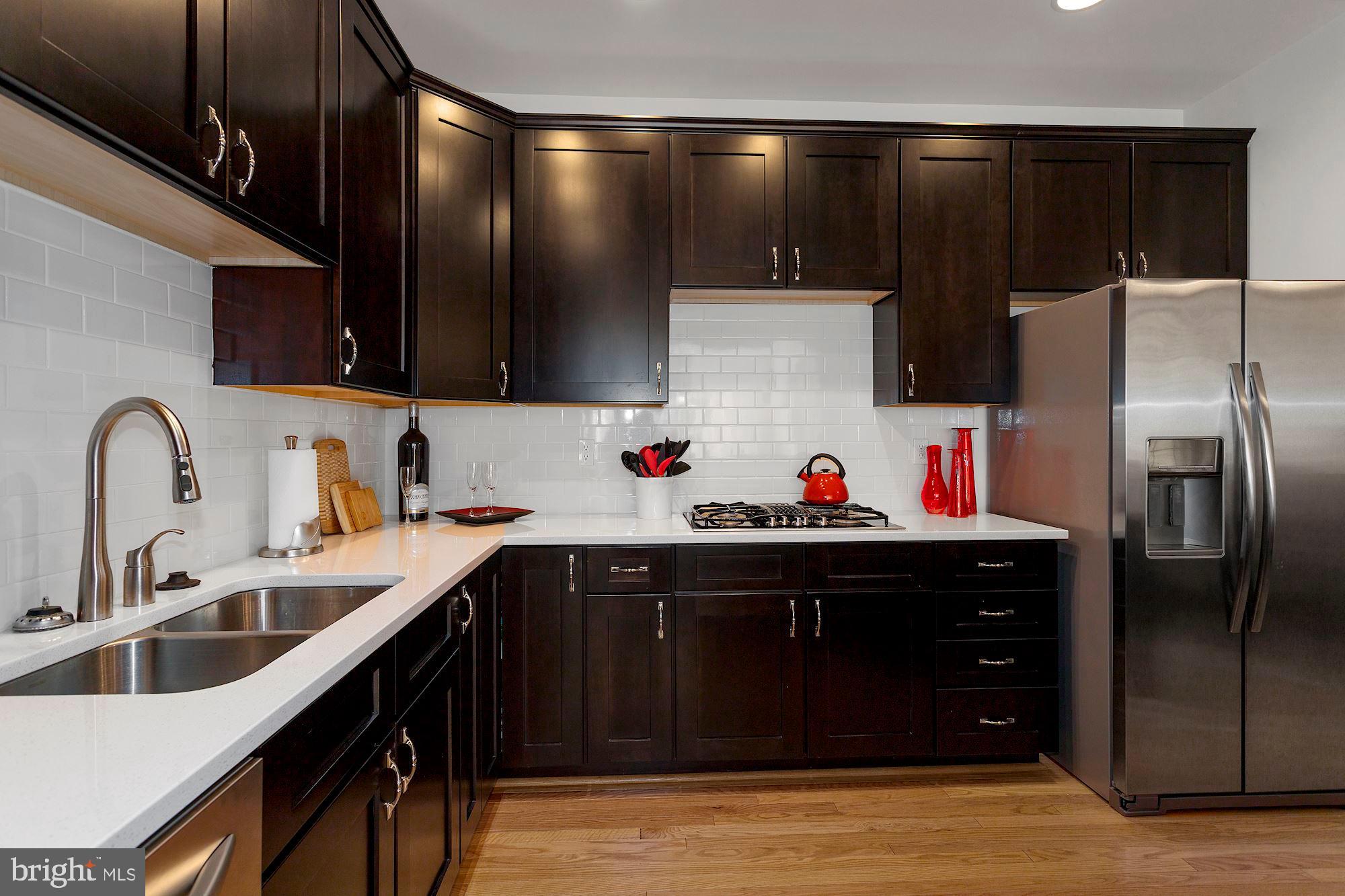 4049 Ranch Road Upper Marlboro, MD 20772 - Photo 4 of 43 Kitchen Aid appliances with Whirlpool Refrigerator